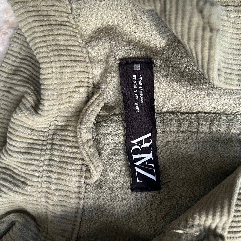 Womens - Zara corduroy jacket - Size Small